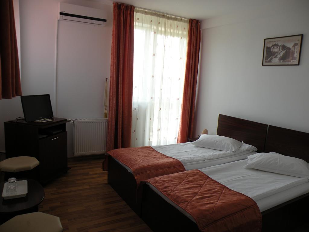 Pensiunea Octogon Piatra Neamţ Rom bilde